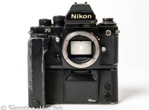 Pressekamera fra “NTB Oslo” (Norsk Telegrambyrå) – Nikon F3 P med HP-søker og MD-4 motor