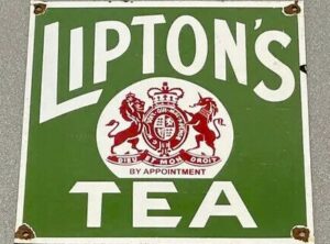 LIPTON TEA – Emaljeskilt fra 1940-tallet
