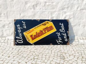 Always use Kodak film – Emaljeskilt fra 1930-tallet